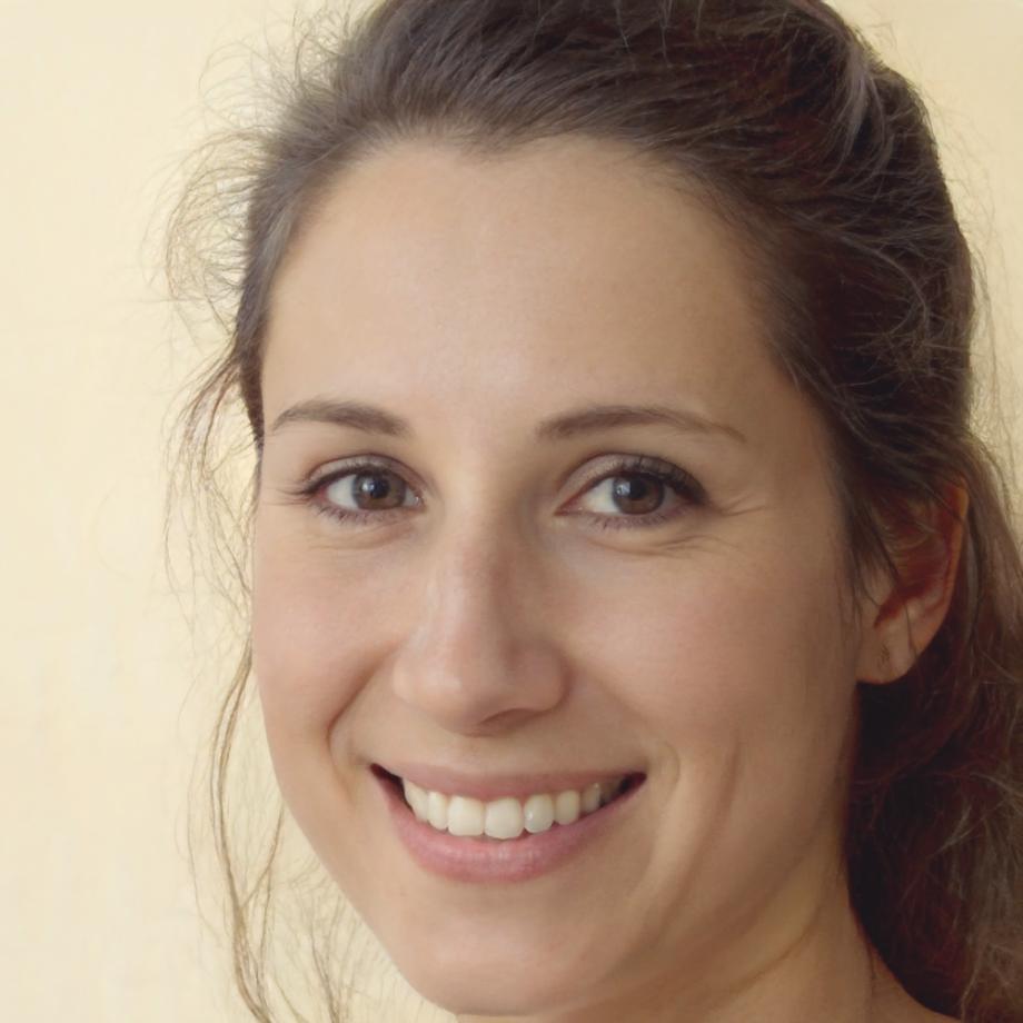 Sarah Rodriguez, Financial Consultant